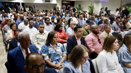 Indotel y Unibe reúnen a comunidad periodística y académica en foro «Redes Sociales, Periodismo y Democracia»