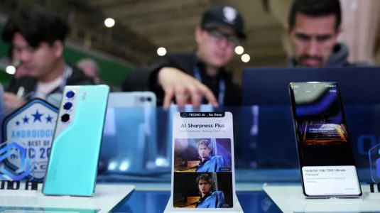 El MWC cumple 20 años en Barcelona con un salto hacia la «era de la inteligencia»