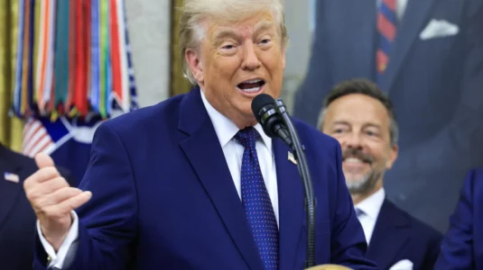 Trump-pide-incluir-a-Iran-en-un-proyecto-de-ley-bipartidista-de-sanciones-contra-Rusia-en-honor-al-exsenador-Graham