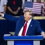 Elecciones de noviembre: Trump pide votar por él